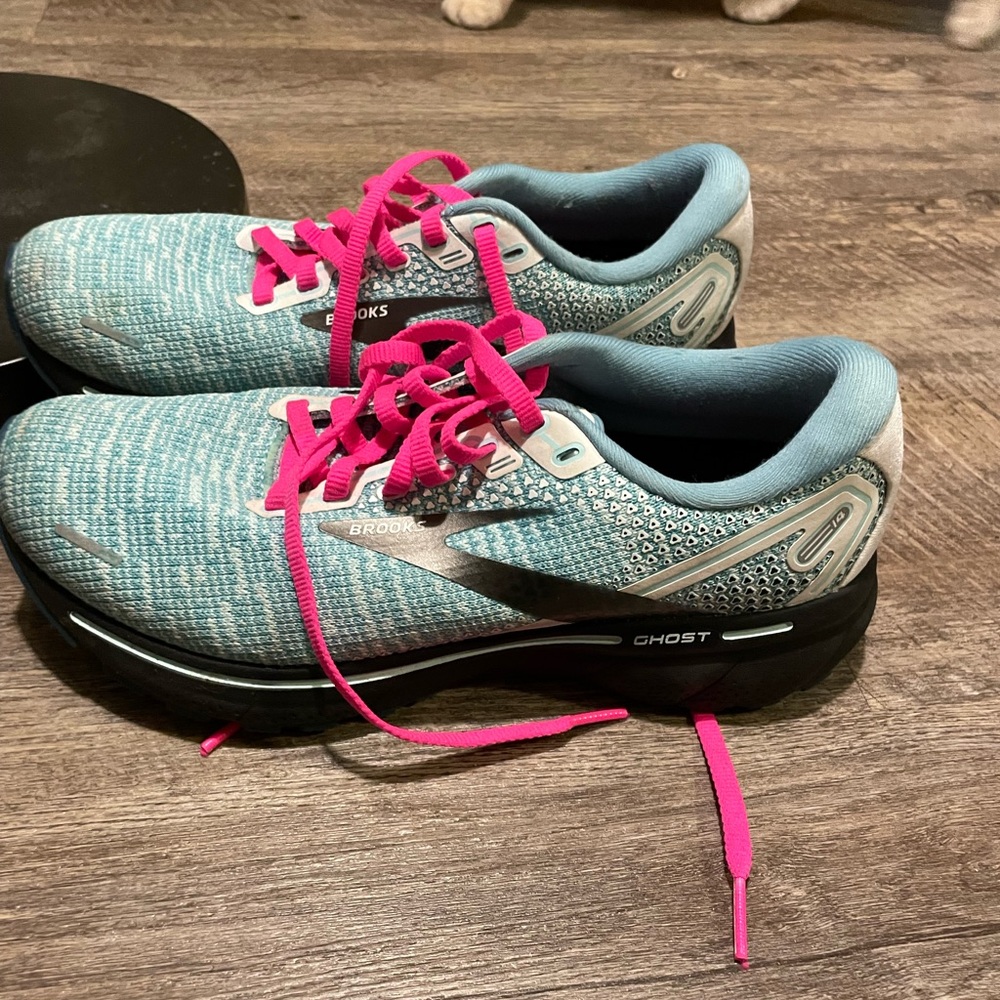 Brooks Ghost Sneakers in Blue with Pink Accents